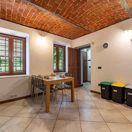 Exclusive With Swimming Pool And Tennis Area Villa