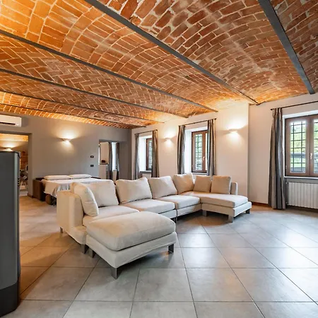 Exclusive With Swimming Pool And Tennis Area Villa