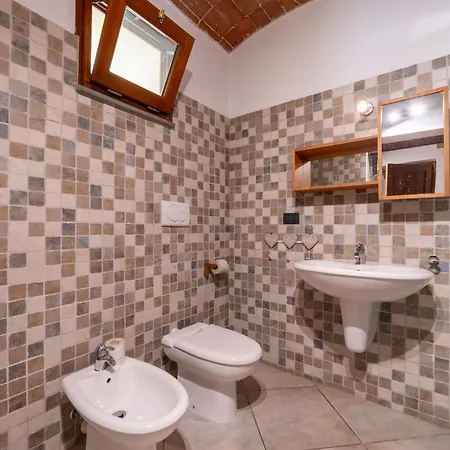 Villa Exclusive With Swimming Pool And Tennis Area