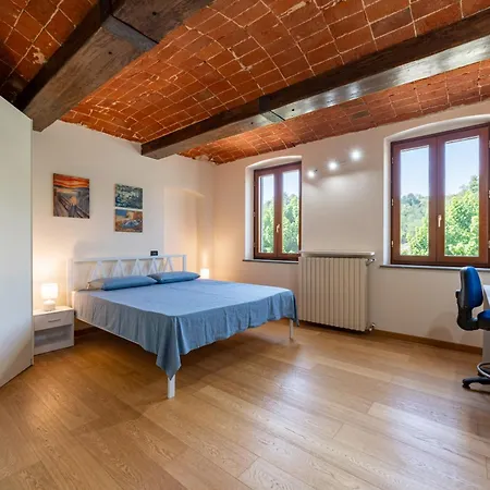 Exclusive With Swimming Pool And Tennis Area Corsione