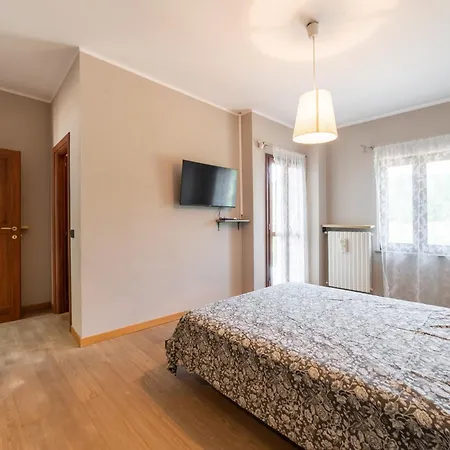 Exclusive With Swimming Pool And Tennis Area * Corsione