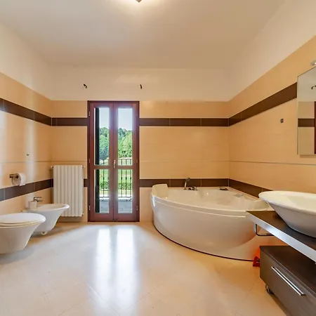 Exclusive With Swimming Pool And Tennis Area Villa Corsione