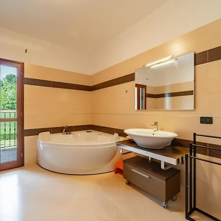 Exclusive With Swimming Pool And Tennis Area Corsione