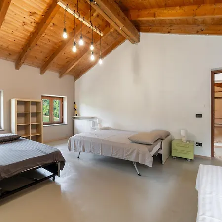 Villa Exclusive With Swimming Pool And Tennis Area