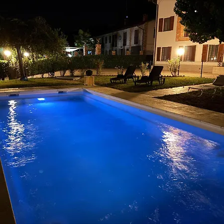 Exclusive With Swimming Pool And Tennis Area *