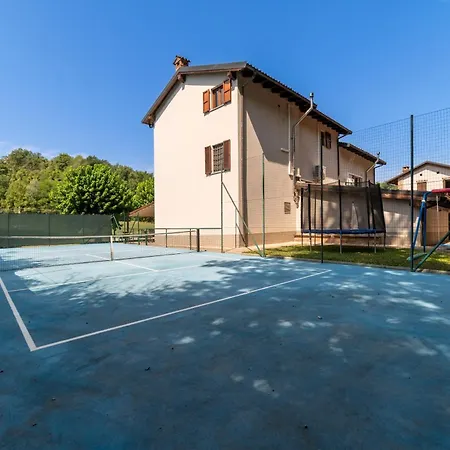 Exclusive With Swimming Pool And Tennis Area Villa *