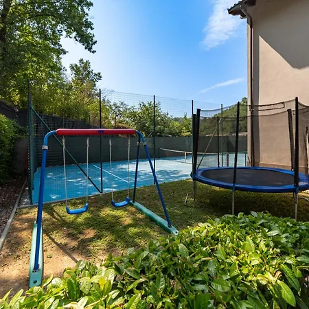 Exclusive With Swimming Pool And Tennis Area